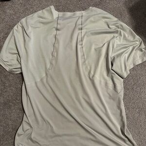 Lululemon Men's Limited Edition Fast and Free Short Sleeve Shirt, Size M, Vapor